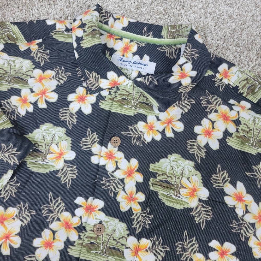 Tommy Bahama The Coconut Point Mens Medium Black AOP Floral Hawaiian Camp SS